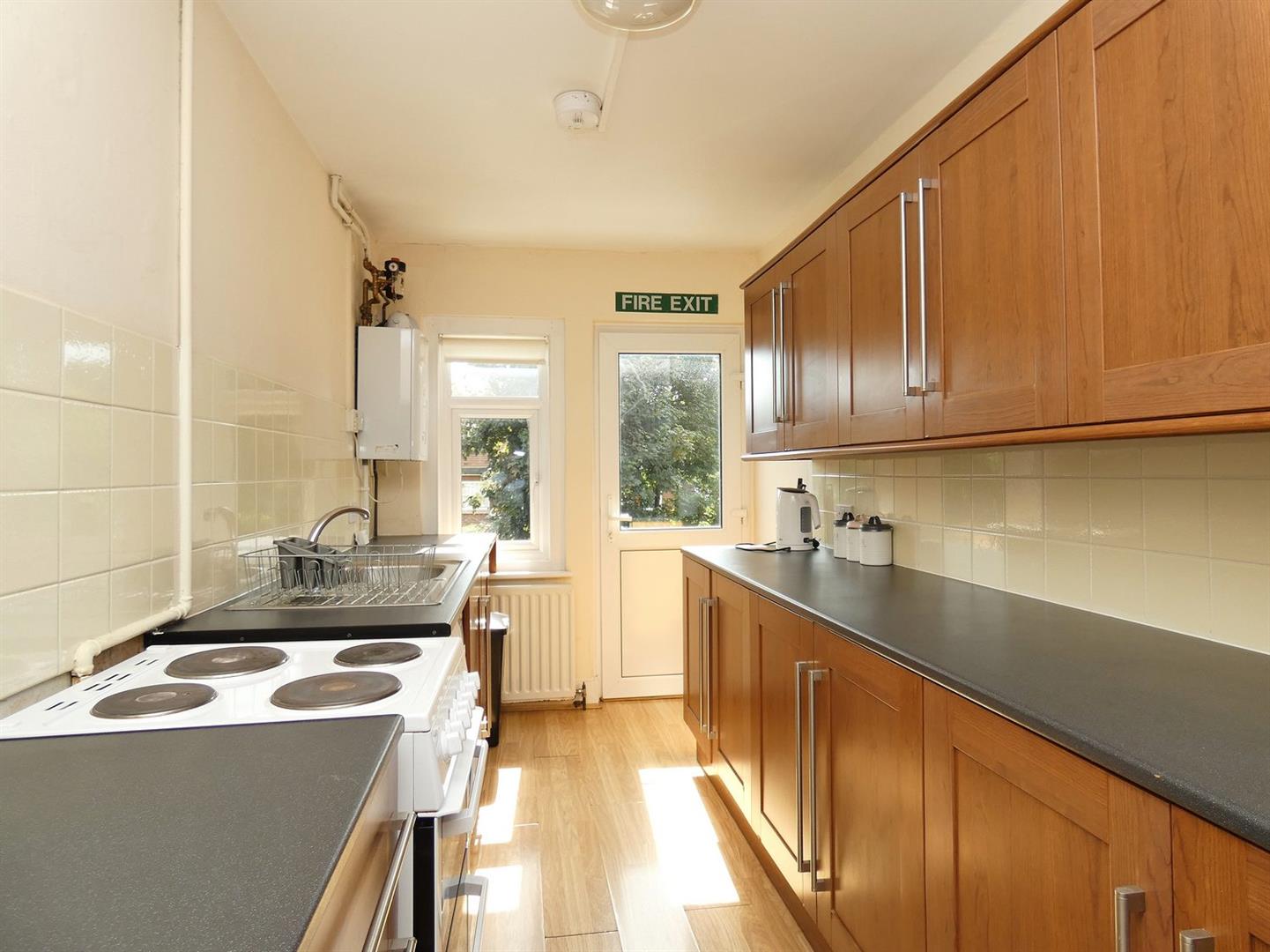 4 Bedroom Apartment. Eversfield Road in Eastbourne, 3